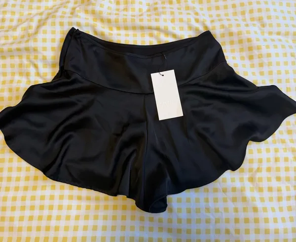 Zara shorts  - Image 2