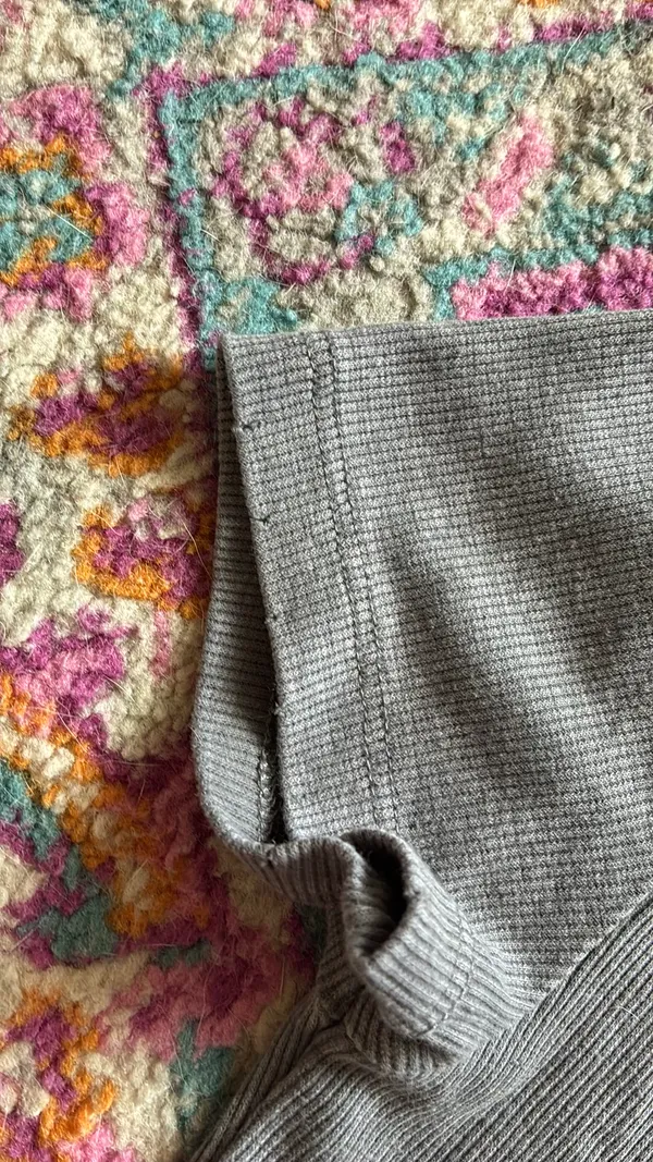 Hippie Rose grey top - Image 7