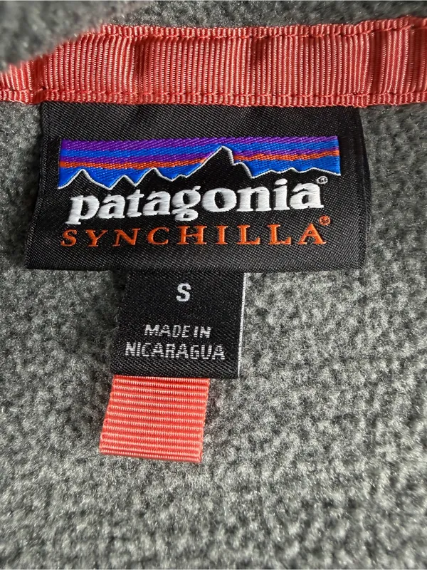 Patagonia Gray Synchilla Fleece with‎ Coral Trim - Image 3