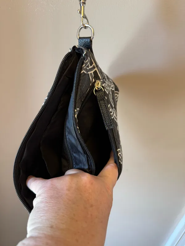 The Stone Mountain Black White Geometric Wristlet Wallet - Image 4