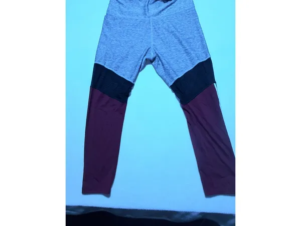 PINK Victoria’s Secret Ultimate Colorblock Leggings Women’s Large Gray Burgundy - Image 7