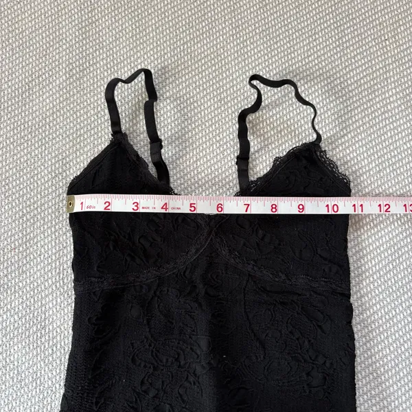 Urban Outfitters Out From Under Black Crop Lace Cami Sz Xs/S - Image 3