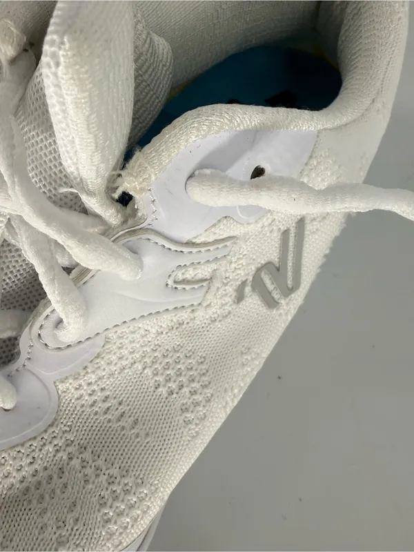 Varsity V4S Cheer Shoes Size 7 New White Knit Athletic Sneakers Blue Bag AeroFlo - Image 14