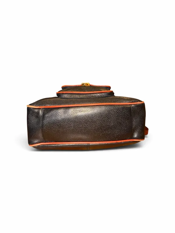 Vintage Etienne Aigner Black Shoulder Bag with Orange Trim - Image 4