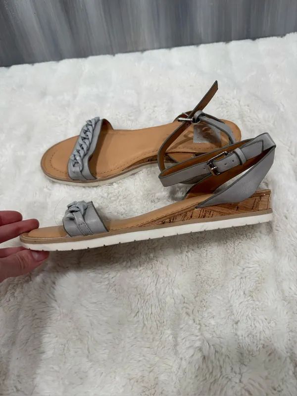 Buckle DV by Dolce Vita Fetch Sandal - Image 8