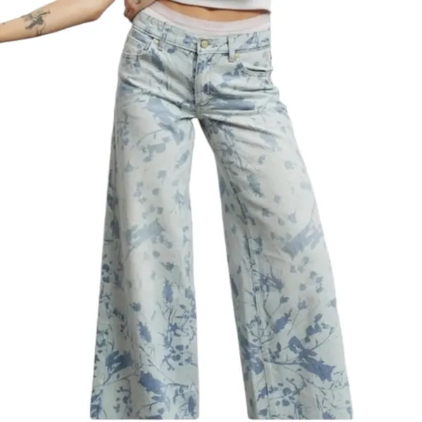BDG Low & Wide Floral Print Jeans - Image 2