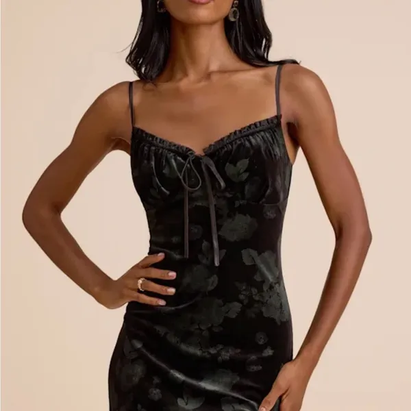 Lulu's Elegant Black Floral Midi Dress - Image 2
