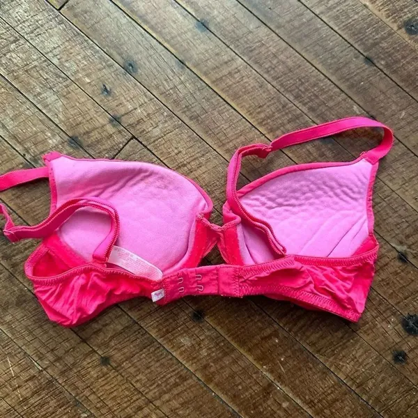Victoria’s Secret pink wear everywhere push-up 32B bra - Image 2