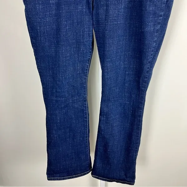Levi's Classic Bootcut Dark Wash Jeans Size 12 Short W31 L30 - Image 11