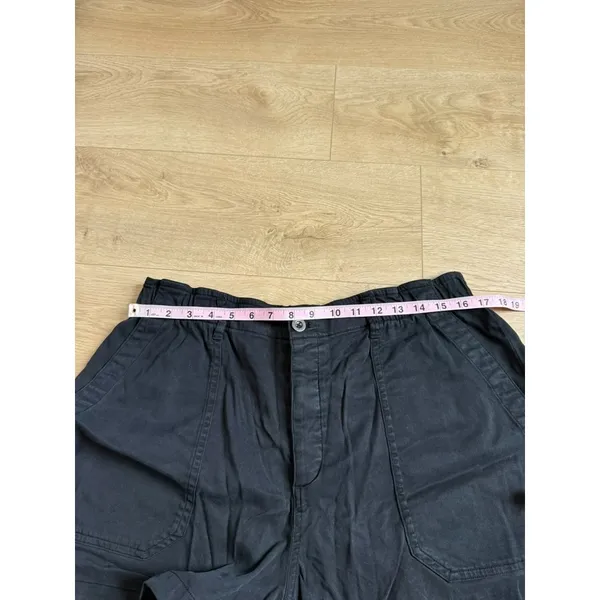 Eddie Bauer Womens Lightweight Relaxed Fit Everyday Paperbag Waist Short size XL - Image 9
