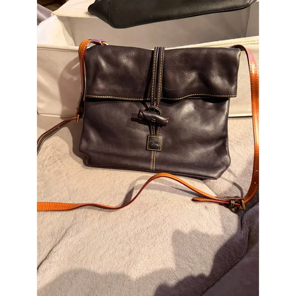 Dooney & Bourke Women Crossbody Bag Small Black Leather Toggle Flap Adjustable - Image 2