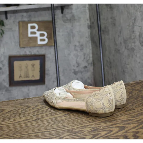 NWT Journee Collection Womens Batavia Ballet Flat Embellished Nude Brown 6M - Image 7