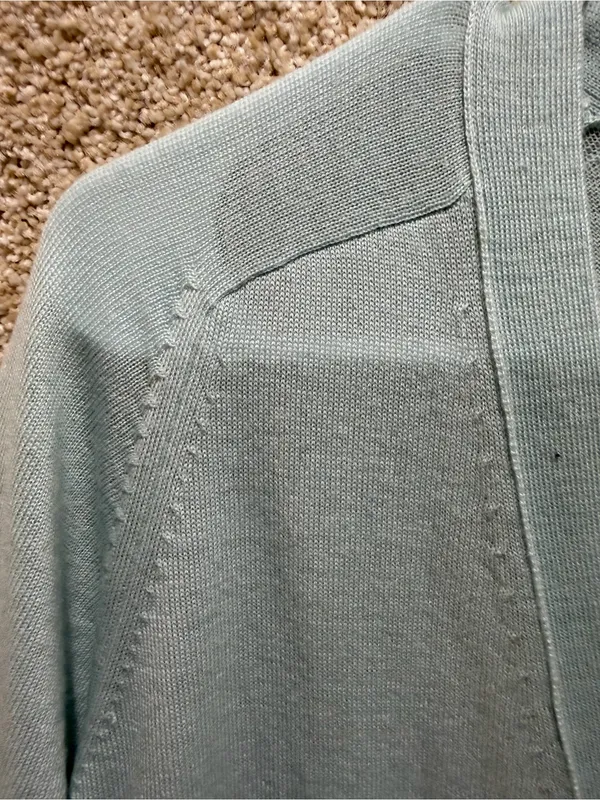 NWT 100% merino wool cardigan XL pockets lightweight soft girl 2012 deadstock - Image 6