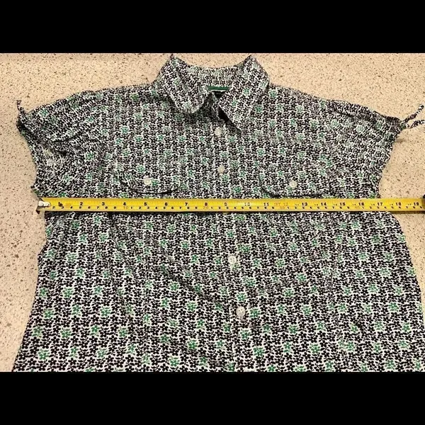 Tommy Hilfiger Floral Short Sleeve Button Down Short Sleeve Blouse Size Medium - Image 3