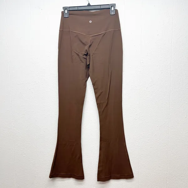Lululemon Flared Leg High Rise Leggings Womens 8 Activewear Yoga Pilates Gym - Image 5
