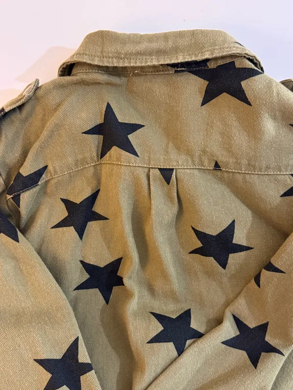 Star shirt/ Jacket by Macaron Green Size M - Image 2