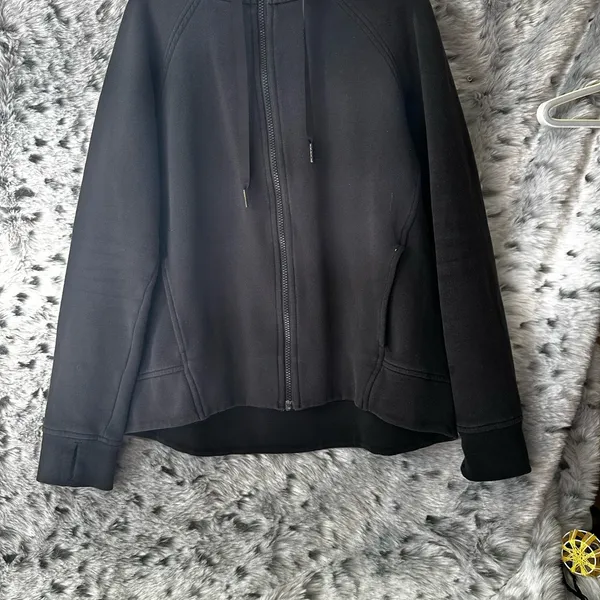 303. Lululemon Set Aside Zip Hoodie sz 8 - Image 2