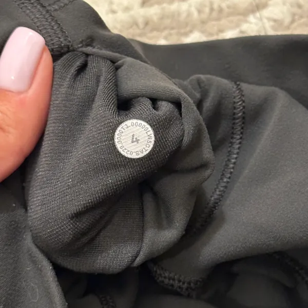 Lululemon Gray Align Leggings 25” Size 4 - Image 5