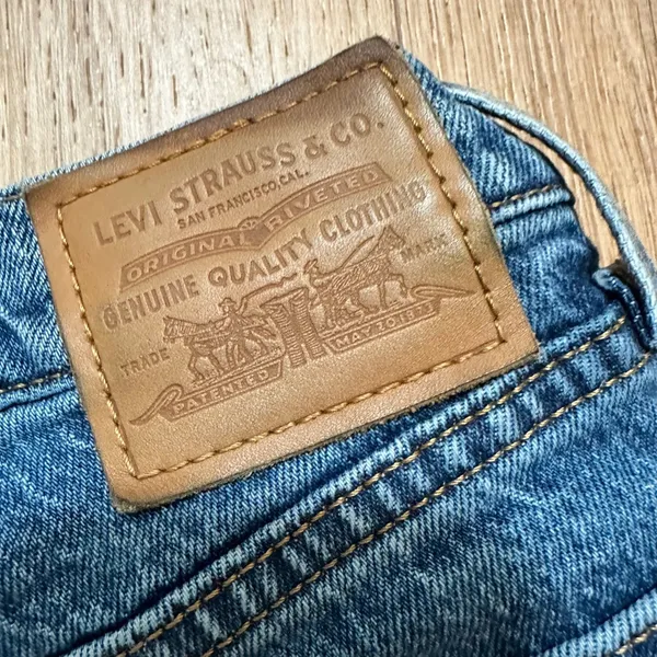Levi's | Premium Blue Medium Wash Button‎ Fly Wedgie Straight Jeans, Size 25 - Image 5