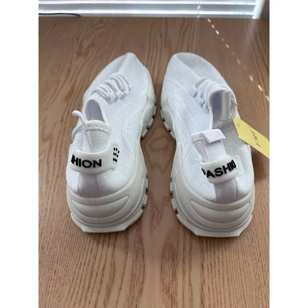 New Women's Lace Up Tie Up Sneakers White size 7-7.5 - Image 13