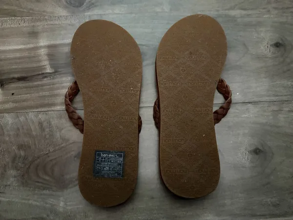 Hari Mari Braided Flip flops Brown Size 6 - Image 4