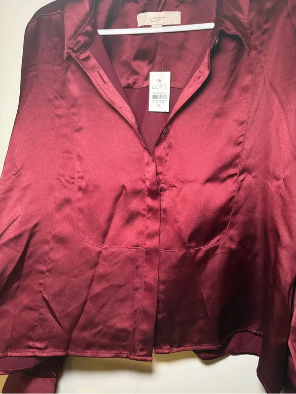 NWT LOFT Burgundy Satin Button Front Blouse Women XL Long Sleeve - Image 5
