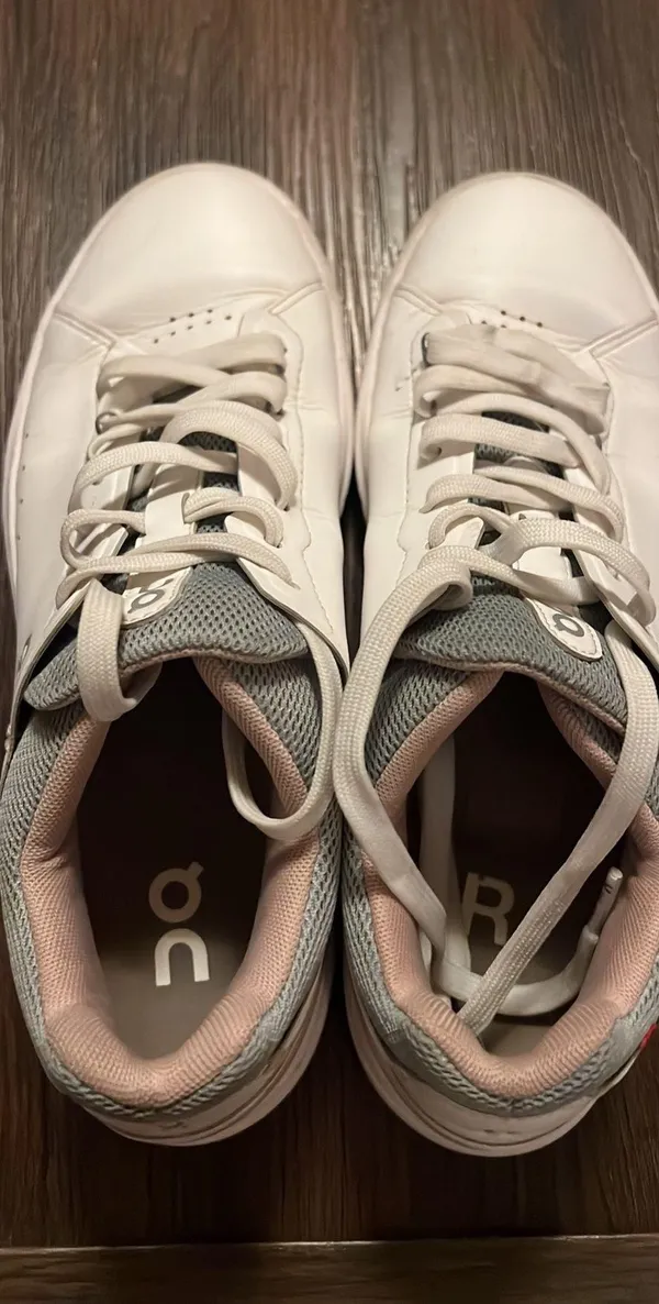 On Cloud Running Shoes - Image 6
