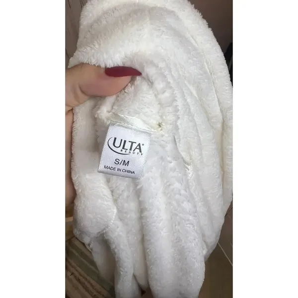 ULTA‎ Women's S/M Fluffy White Bathrobe Tie Wrap Shawl Collar Soft Pockets - Image 6