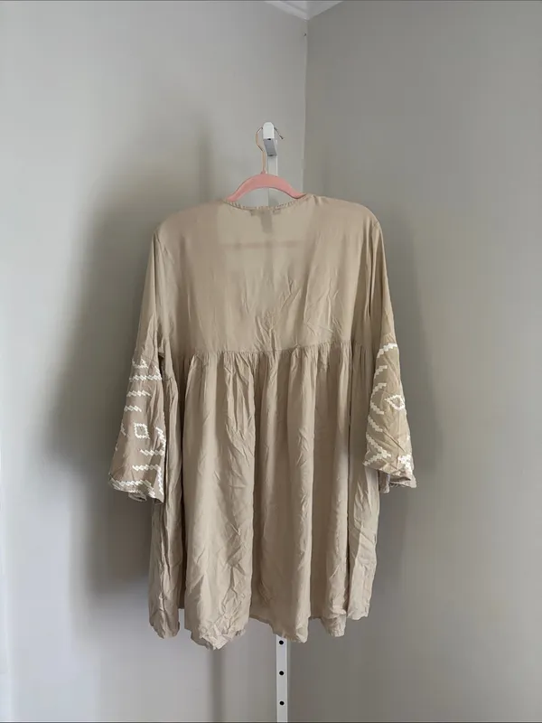 Beige Embroidered V-Neck Tunic Peasant Dress Boho Bell Sleeve Babydoll Sz L - Image 2