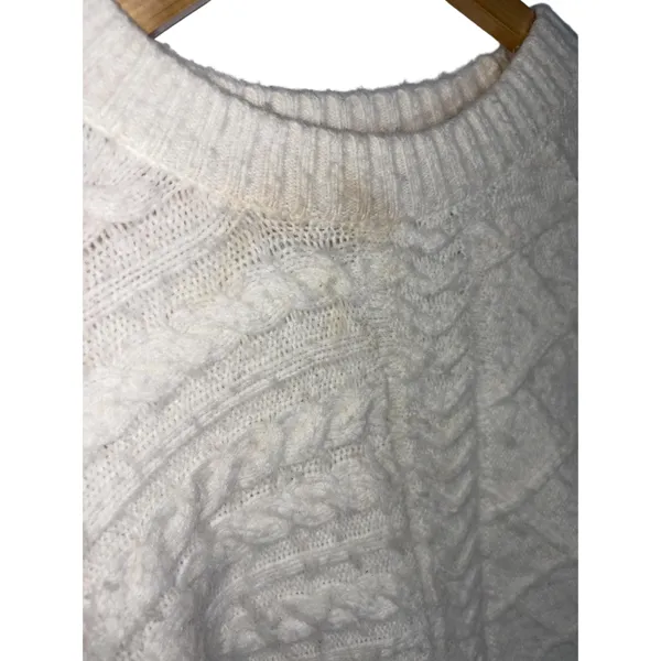 Abercrombie & Fitch Cream Cable Knit Long Sleeve Crew Neck Sweater Size S / M - Image 5