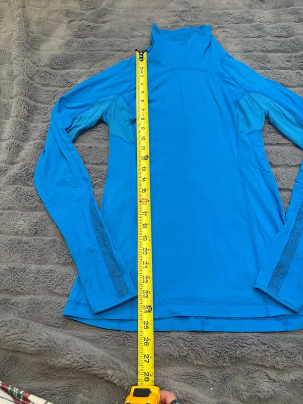 Lululemon Blue Long Sleeve Mock Neck Pullover Size 6 Thumbholes Mesh Panels - Image 9