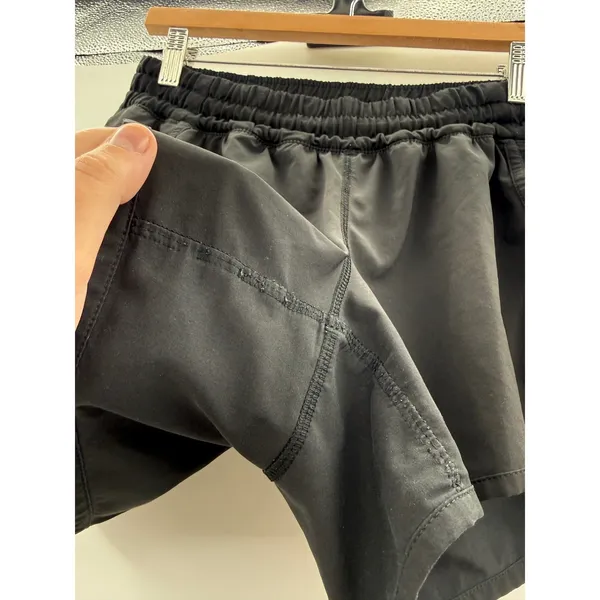 Lululemon Track That Mid Rise Lined Shorts Womens 6 Black‎ 4" Running Pocket - Image 6