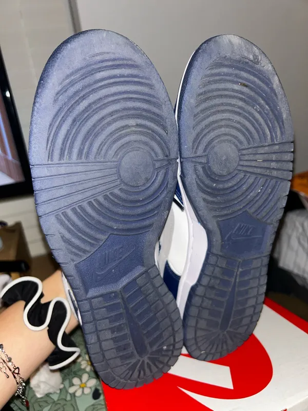 Nike Dunk Low Sneakers - Image 4