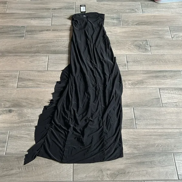 Club l black bandeau maxi dress with ruffled splits - Image 5