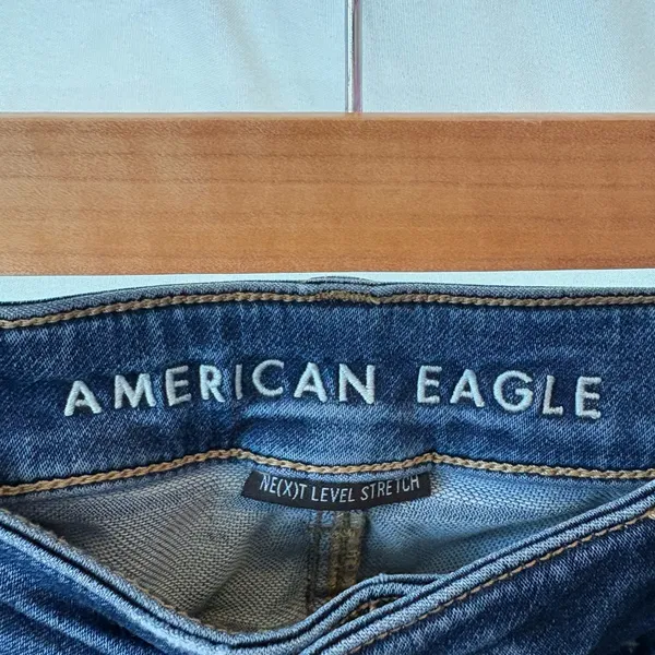 American Eagle Outfitters Next Level Stretch Distressed Jeans Size 8 Short - Image 2