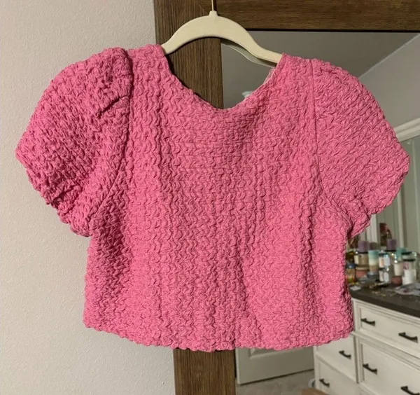Pink cropped puff sleeve top Size M - Image 2