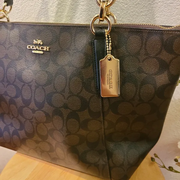 BNWT Coach Signature Ava Tote Brown 🎀 - Image 4