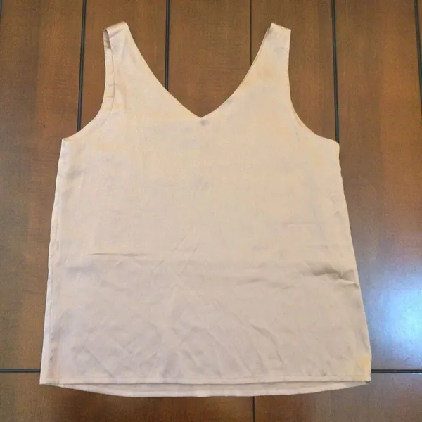 NWT women’s tan blouse medium tank Tan - Image 4