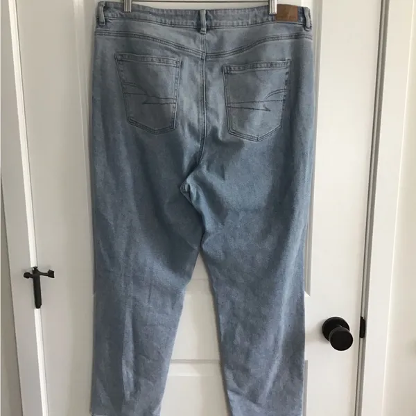 American Eagle Blue Mom Straight Jeans Womens Size 16‎ - Image 2