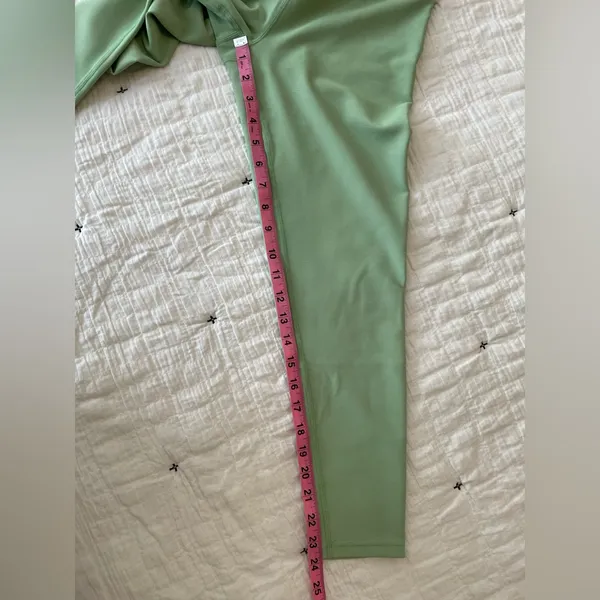 OFFLINE By Aerie Goals 7/8 Length Ribbed Legging in Ticket Green Size M - Image 12