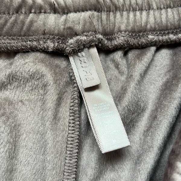SKIMS VELOUR PANTS - Image 3