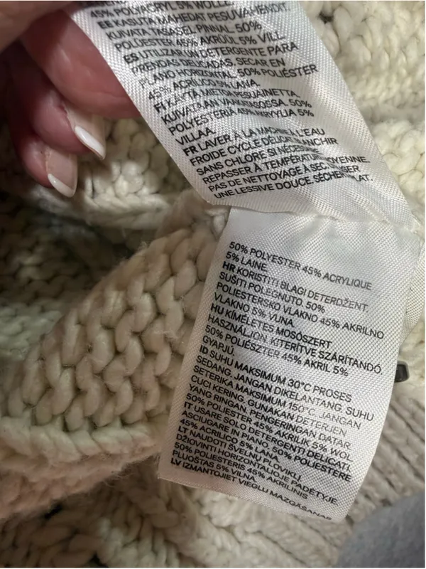 Women's H&M Cable Knit Cropped Cardigan White Size M - Image 4