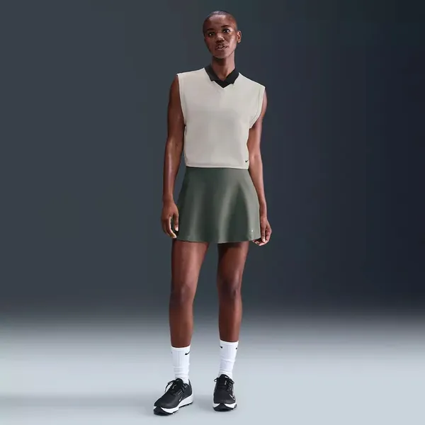 Nike Women's V-Neck Golf‎ Vest medium - Image 2