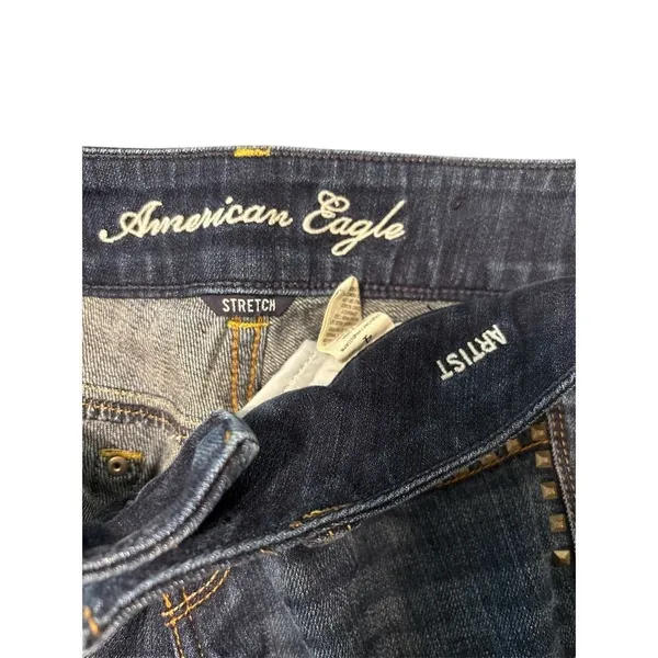 American-eagle-outfitters Women's Blue and Navy Jeans - Image 3