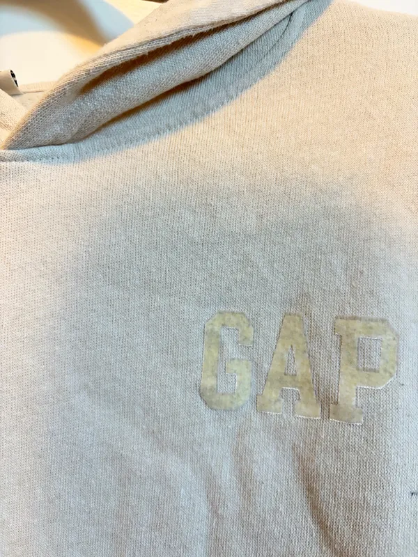 Gap Sweatshirt - Image 2