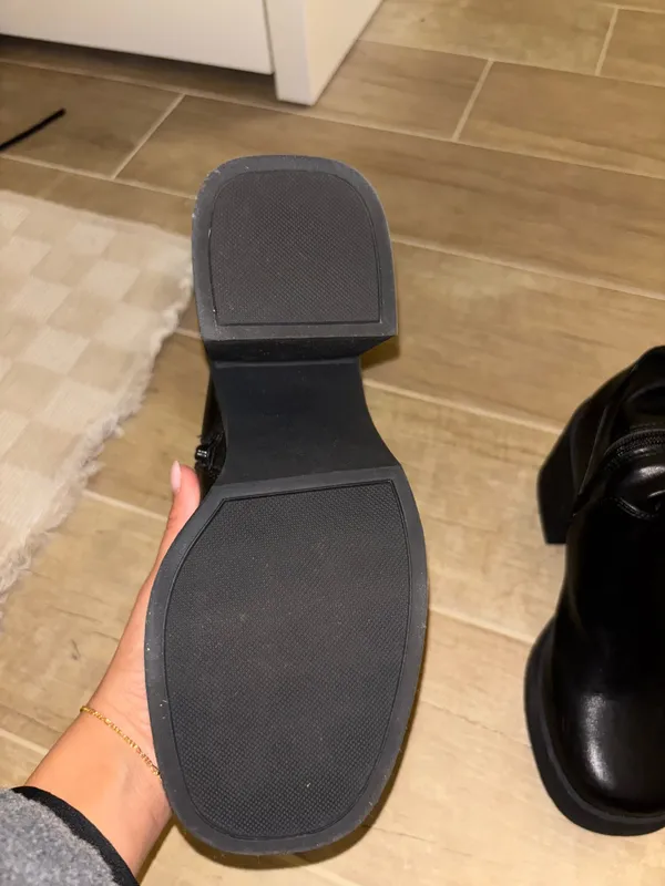 Steve Madden Boots Black - Image 3