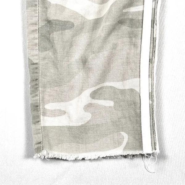 Mother The Shaker Chop Crop Fray Pants Womens 25 Camo Stripe Desert Print - Image 11