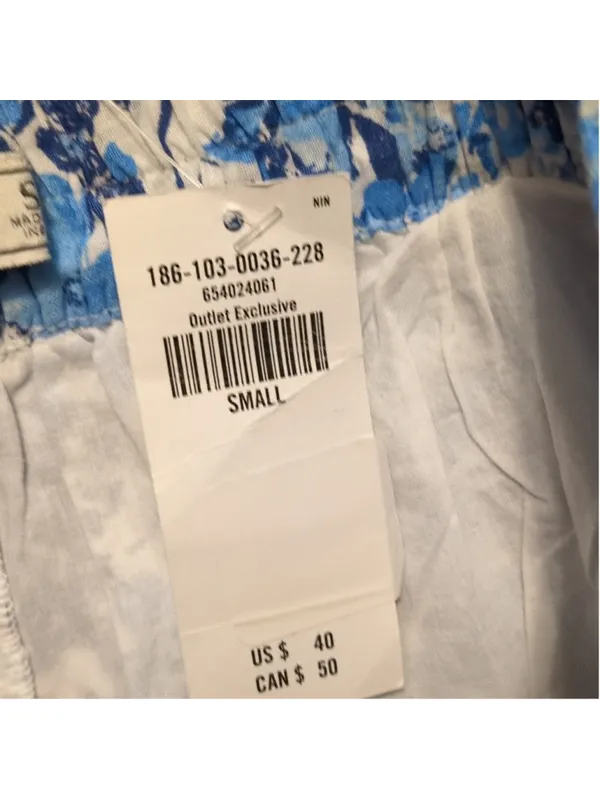 Abercrombie & Fitch Blue Floral Shorts Size Small - Image 4