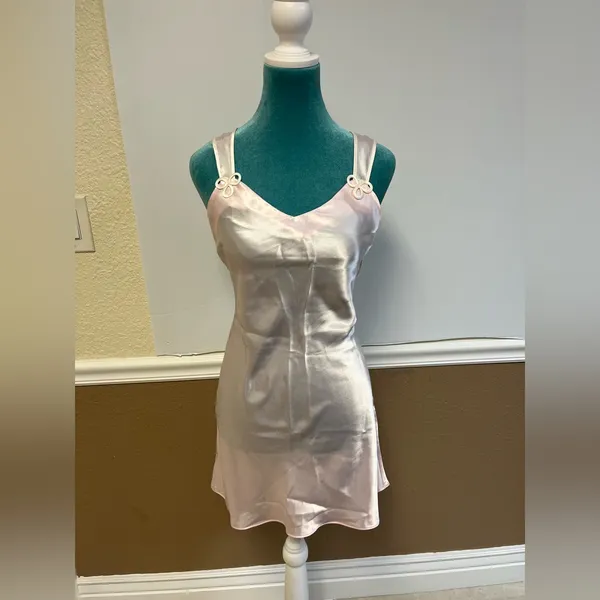 Val Mode Lingerie Blush Pink Satin Slip Dress –‎ Size Medium - Image 2