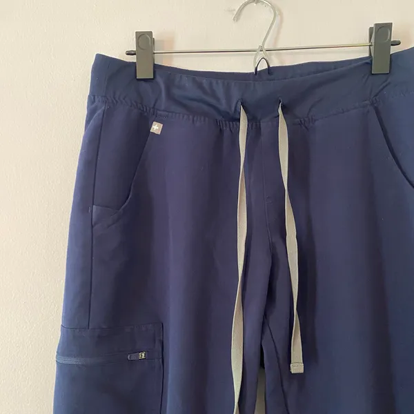 FIGS Navy Blue Zamora Jogger Scrub Pants Uniform Regular Rise Women size Medium - Image 3